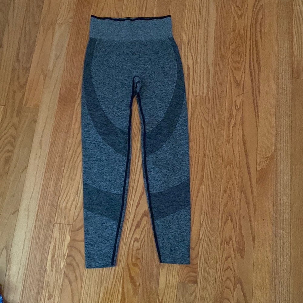 leggings from pink